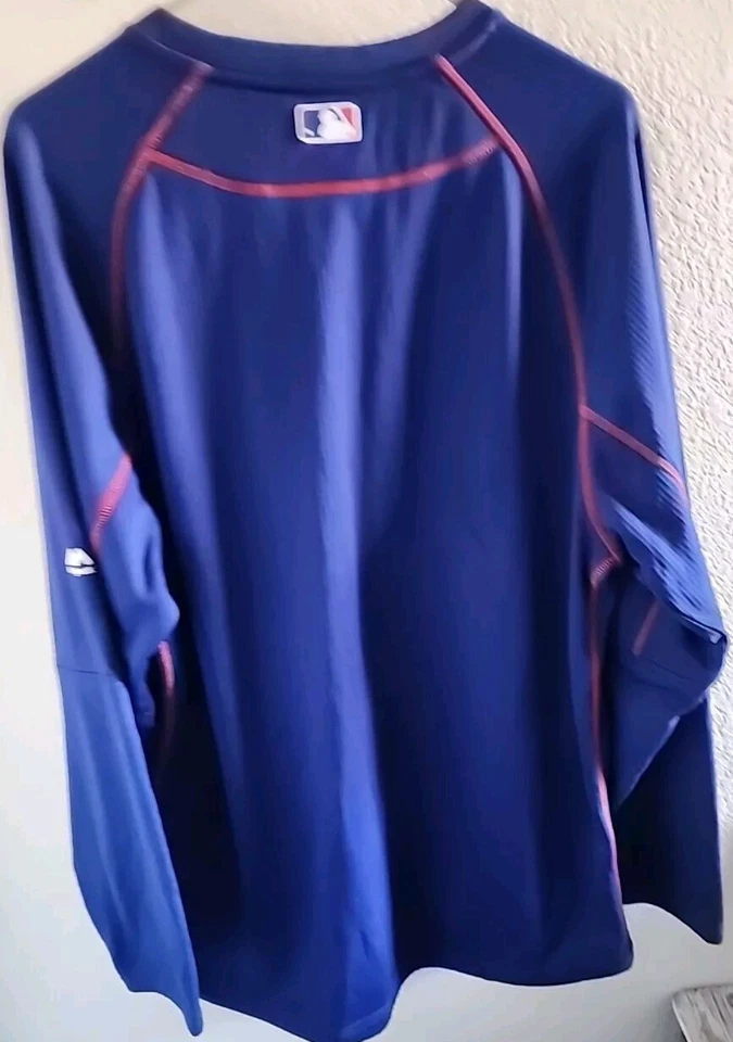 Pullover polar para hombre Majestic Texas Rangers Performance On Field Practice M usado en excelente estado Foto 3 de 4