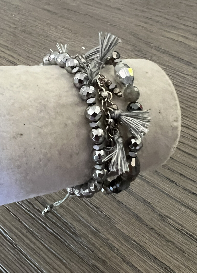 新品　CHAN LUU　Shell and Pull Tie Bracelet New Authentic Chan Luu Silver Mix Pull-Tie Bracelet Set | eBay
