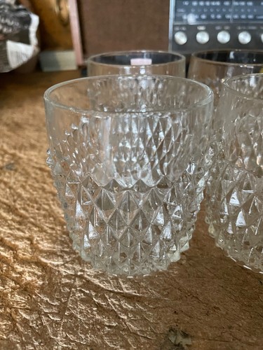 4 Vintage Indiana Glass Diamond Point Pattern Tumblers - Old Fashioned - Picture 5 of 5