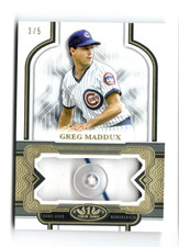 GREG MADDUX   2023 Topps Tier One UNIFORM BUTTON JERSEY  3/5 Chicago Cubs Braves