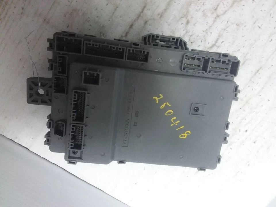 Cabin Fuse Junction Box 2017 Acura RDX  - Image 2 of 4