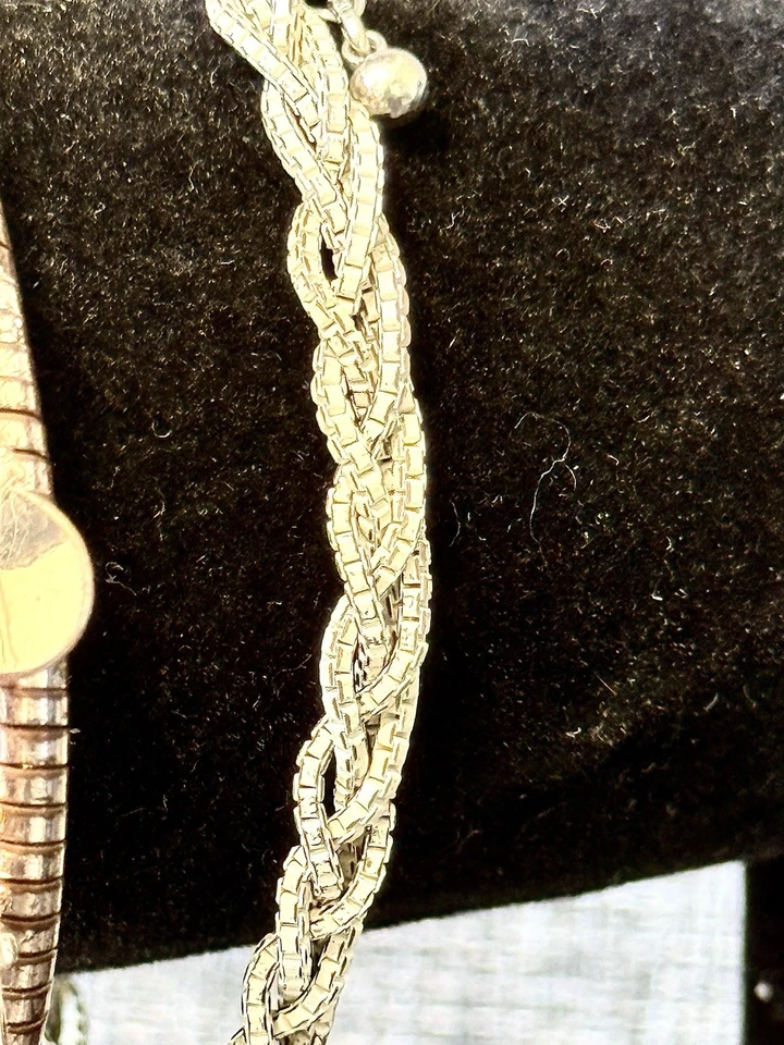 Lote de 2 brazaletes American Eagle GUESS oro rosa y diamantes de imitación candado llave encanto Foto 4 de 4