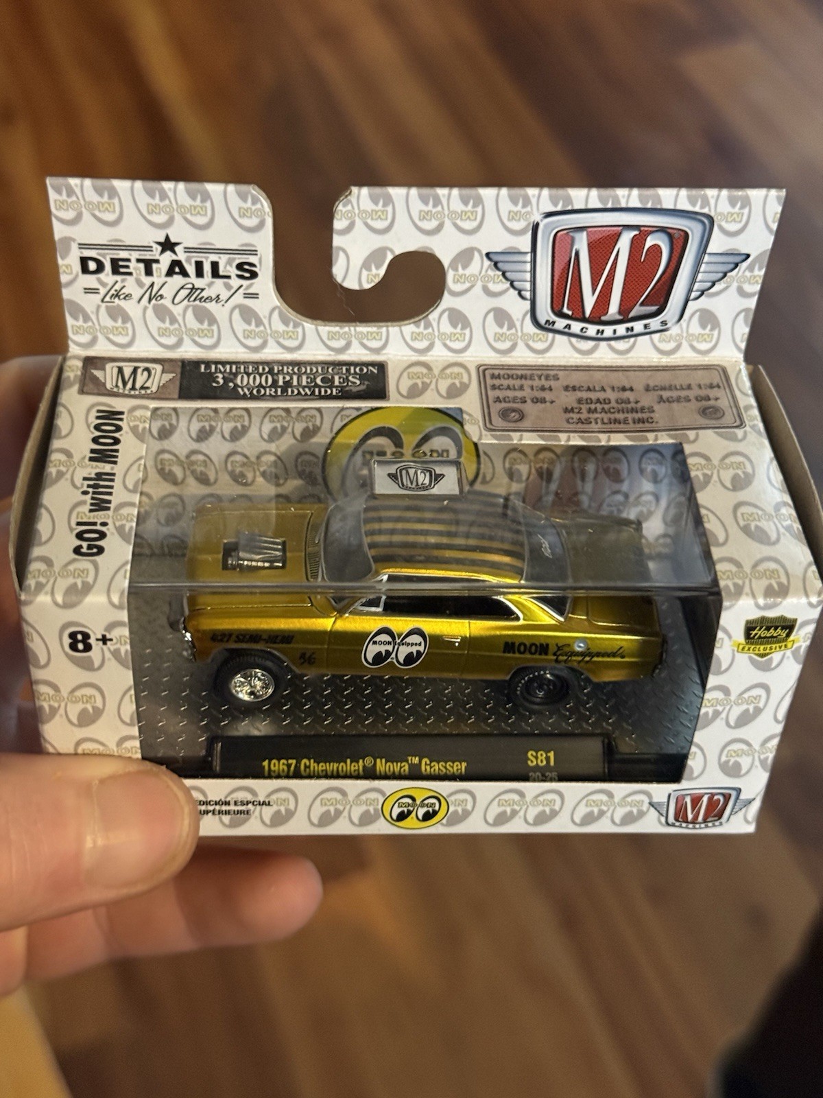 BRAND NEW FULLY COMPLETE W/ DISPLAY SLEEVE M2 MOON-EYES LIQUID GOLD! SET OF 6!