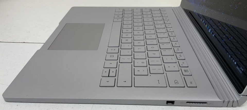 Microsoft Surface Book, WIN 11 Laptop Core i7-6th Gen 8GB 256GB/Battery Issue - Image 3 of 4