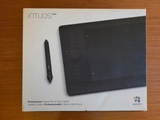 Wacom PTH651 Intuos Pro Pen and Touch Tablet - Black - Medium - Lightly Used