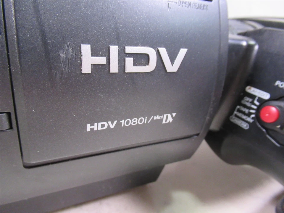 Sony HVR-HD1000U HDV 1080i MiniDV Camera with Carl Zeiss Lens Vario SonnarT - Image 2 of 4