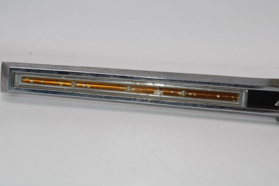 Chevrolet Impala Belair 1965 Chevy Chevrolet Impala emblema pajarita original de fábrica OEM Foto 3 de 4