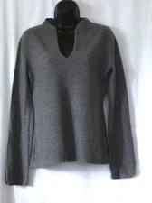 SAKS FIFTH AVENUE Grey VNck Cashmere Swtr 36 In Chst 24 In Lng Sz M EXC