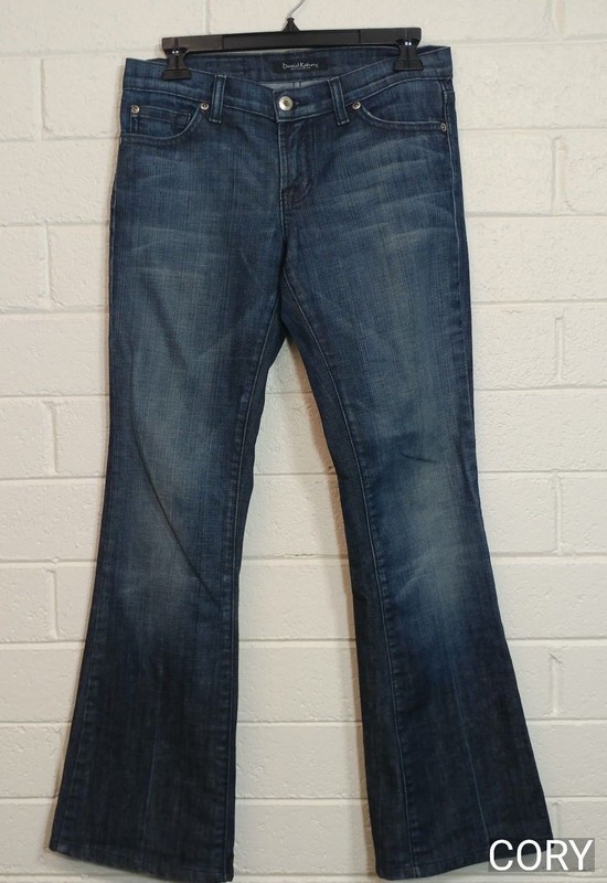 LADIES DAVID KAHN JEANS WEAR PANTS Size 26  flare denim flat front  