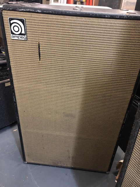 ampeg guitar cabinet