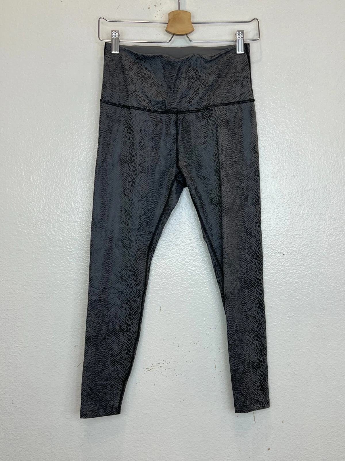 beyond-yoga high waisted snake print shiny leggings