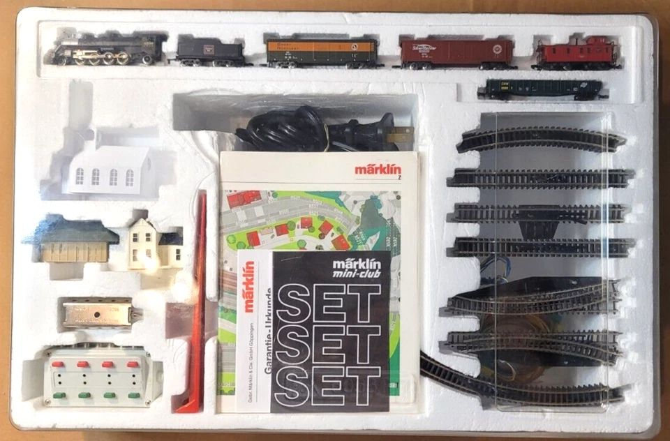 Z Marklin Mini-Club 81466 Burlington Route Freight Set (110v tested) 5-Pole #4 - Image 4 of 4