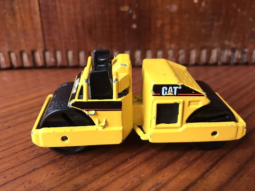 Vintage Road Construction Toys ~ Set of 3 ~ Caterpillar ~ Steam Roller ~ Tootsie - Picture 15 of 20