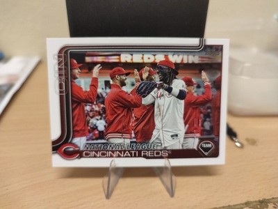 Team Card #99 2025 Topps Cincinnati Reds Baseball Card MLB NM