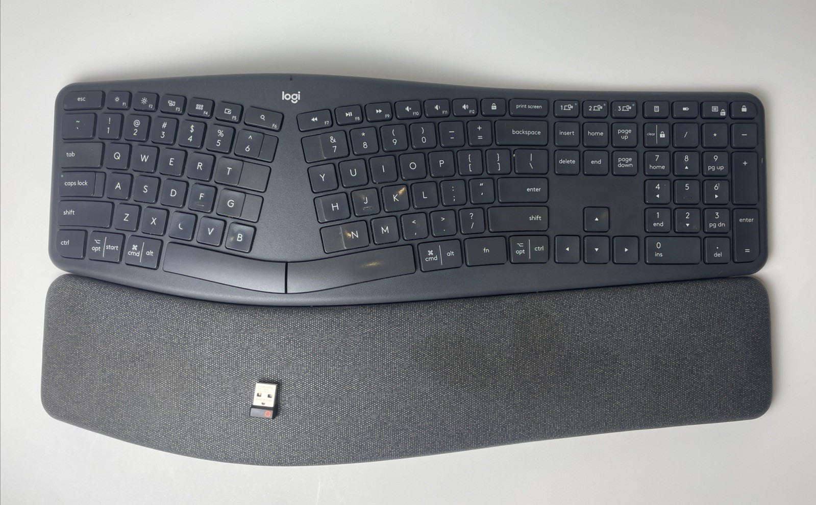 Logitech ERGO K860 Wireless Keyboard 820-009055 W/ Replaceme