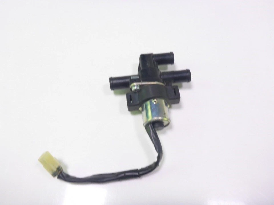 Solenoide interruptor válvula aire 14 KTM Super Duke 1290 Foto 3 de 4