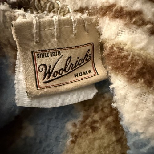 Woolrich Sherpa Fleece Blanket Moose Cabin Outdoor Trees Brown Blue 50” x 70” - Picture 5 of 5