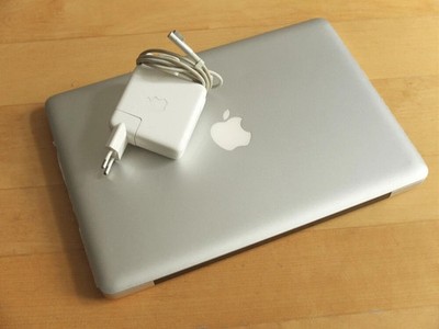 Apple MacBook Pro 13 Zoll, Core2Duo 2,53GHz, 8GB RAM, 250GB SSD, Monterey 12.7.6