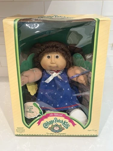 Cabbage Patch Kids Doll I Can Hold My Crayon In Box With Certificate And Crayon