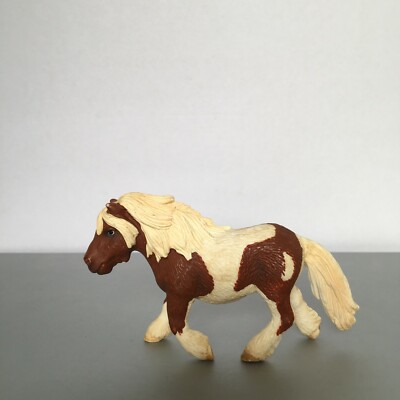 Schleich Shetland Pony – Detailreiche Spielzeugfigur Für Kinder – Ca. 11 Cm