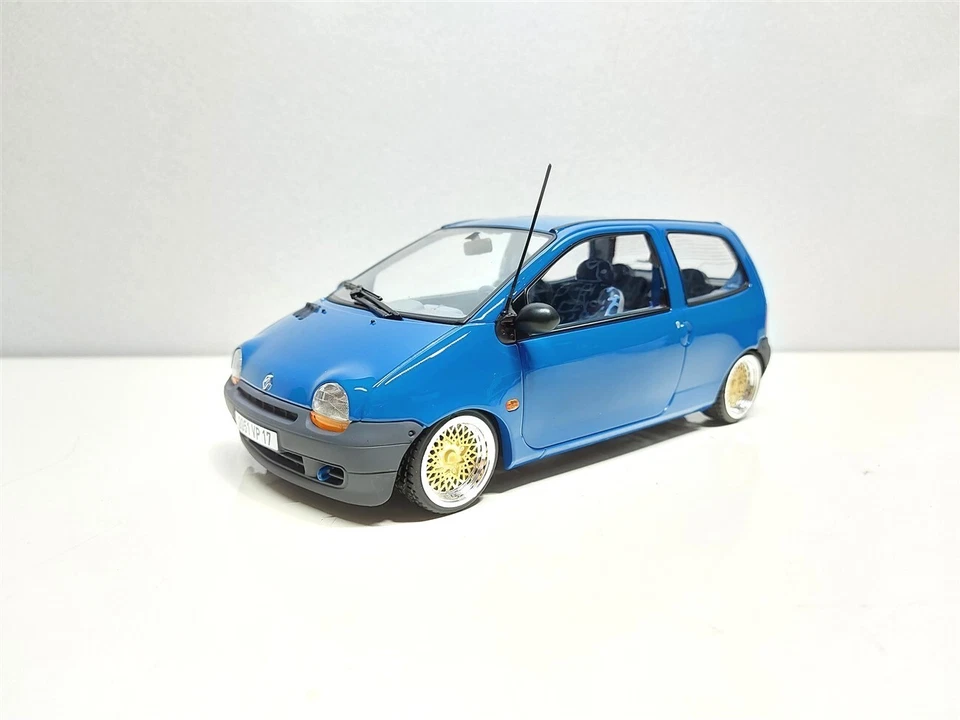 Renault Twingo Tuning BBS Blu del 1995 - 1/18 Artigianale base Norev - Immagine 3 di 4