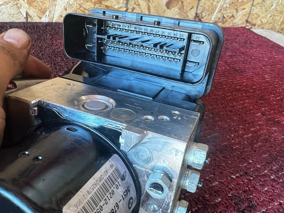 宝马 2006 - 2013 E92 E82 DSC ABS 防锁制动泵模块组件原始设备制造商 93K /B — 第 4/4 张图片