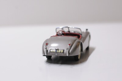 FRANKLIN MINT 1949 JAGUAR XK-120 ROADSTER SILVER GREY IN SCALE 1