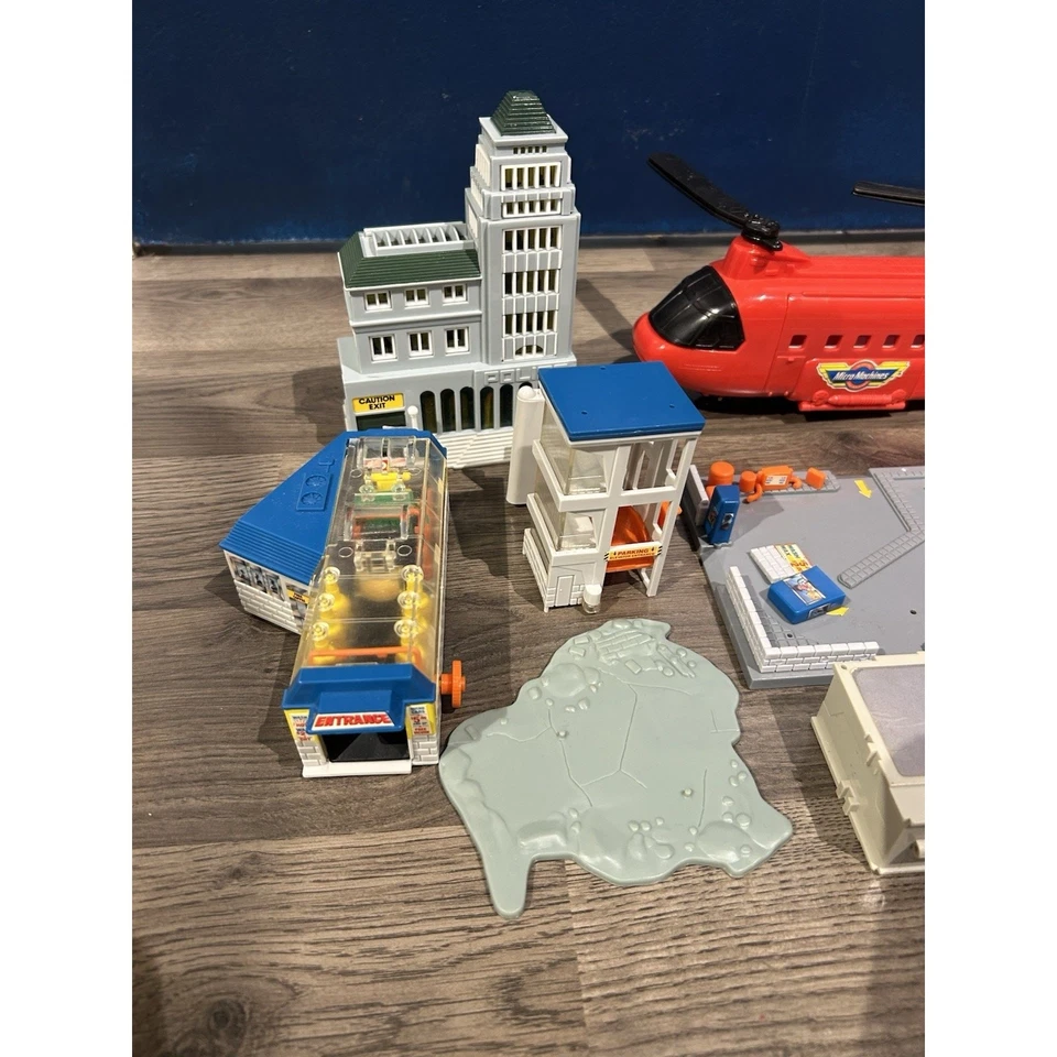 Vintage 1990s Micro Machines City Playset Lot w/ Chopper & 40+ Vehicles Galoob - Image 2 of 4