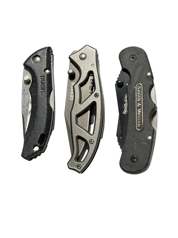 Lot of 3 Pocket Knives - Gerber Paraframe - Smith & Wesson - Buck 284 Bantam