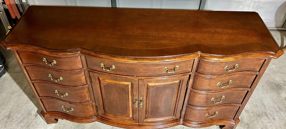 American Drew Cherry Grove Door Triple Dresser 791-160 Solid Wood Mint Condition - Image 3 of 4