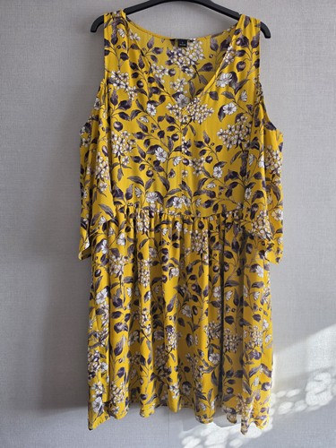 Monki yellow/multicolor floral print knee length dress cold shoulders size L