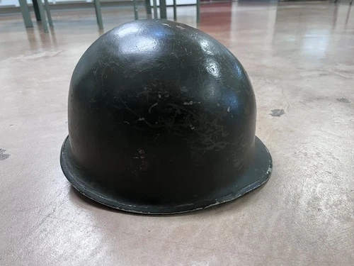 Vintage WWII Metal Military M1 Helmet WW2 U.S. Military Front Seam 1941-1945