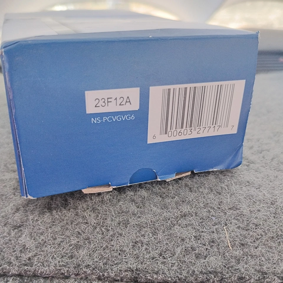 Insignia- 6' VGA Monitor Cable - Black - Image 2 of 4