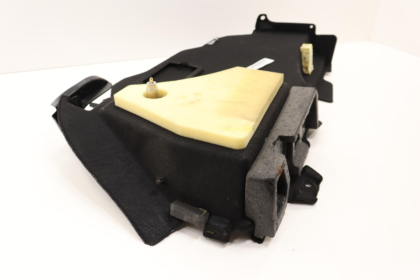 2014 - 2024 MASERATI GHIBLI REAR RIGHT QUARTER COVER TRIM PANEL OEM 06700715270