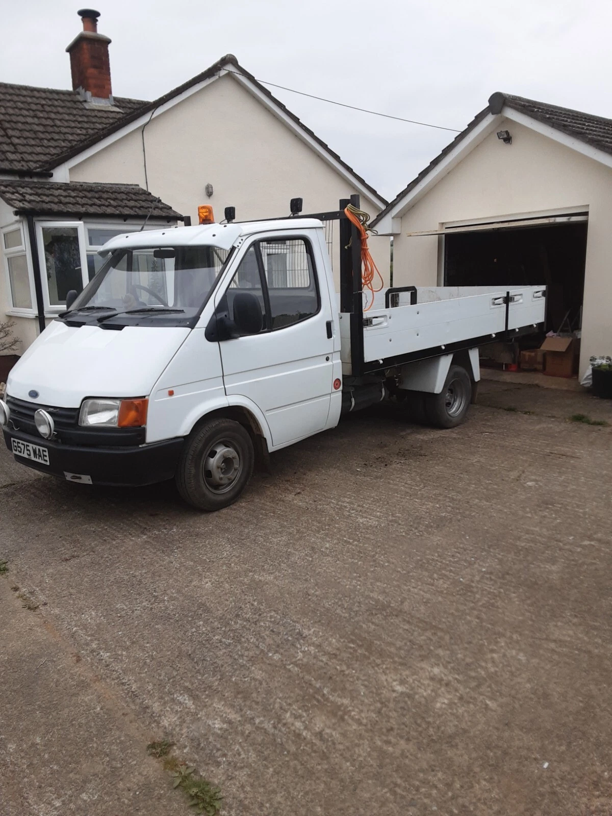 transit flatbed classic vintage smiley truck - Picture 2 of 7