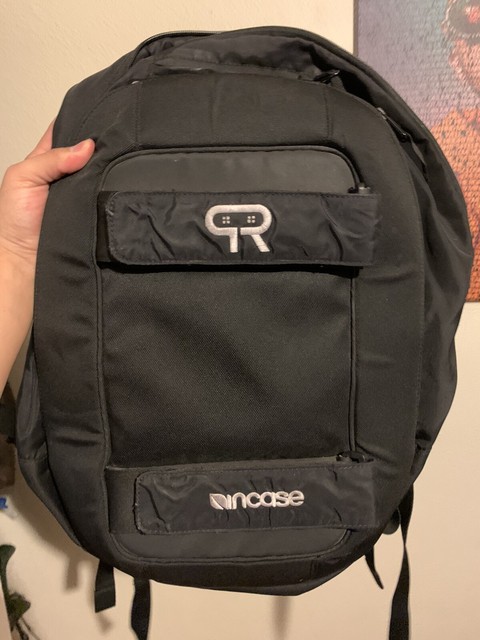 incase skateboard bag