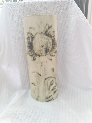 CARN POTTERY... Cornwall - Studio Art SUNFLOWER LARGE Oval VASE C1970 VGC 10.75" - Picture 9 of 10