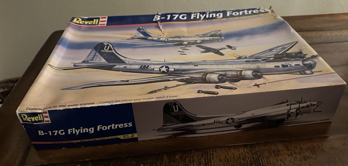 Revell Monogram B-17G Flying Fortress 1:48 Model Kit #85-5600 New