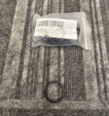 (QTY 36) MILLENNIAL ESSENTIAL SR136B: BLACK KEY RING 1.25''