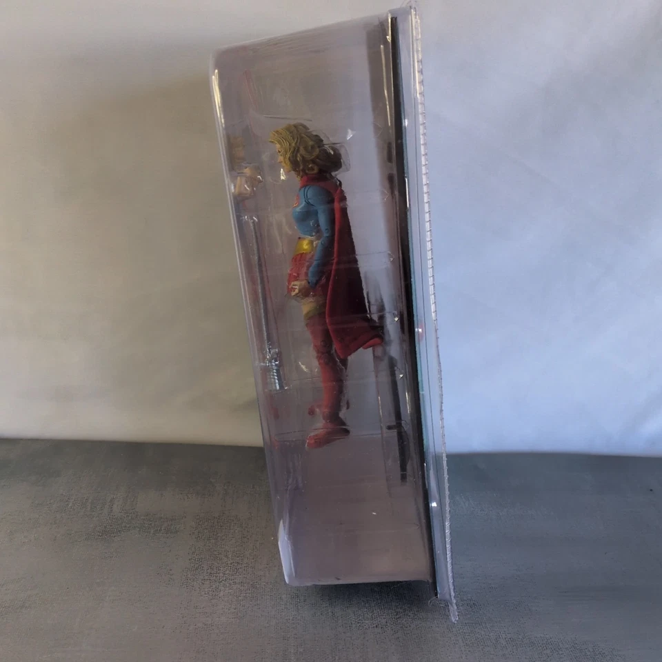 McFarlane Toys DC Multiverse DC Direct Page Punchers Woman of Tomorrow Supergirl - Image 2 of 4