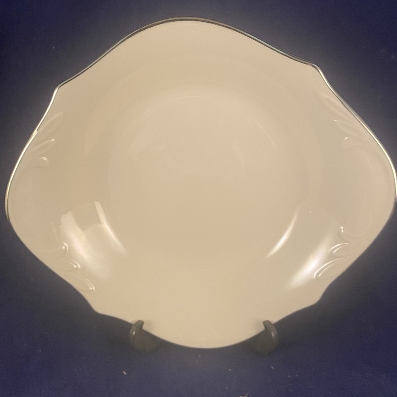 Lenox White Collectible Nuts & Candy Dish 24K Gold Trim Made In USA