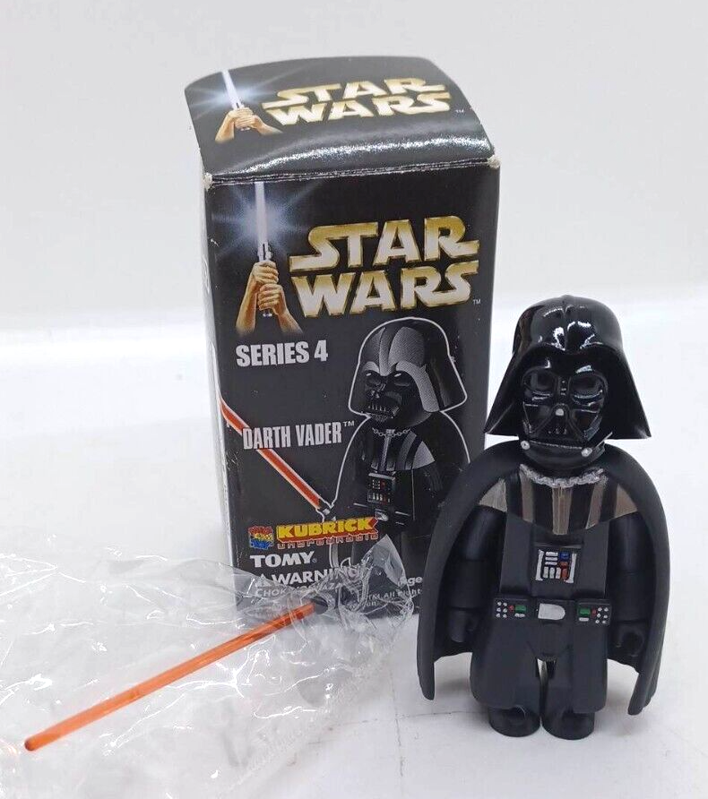 KUBRICK STAR WARS Darth Vader フィギュア Amazon.co.jp: 400% Kubrick - Star Wars: Darth Vader : ホビー