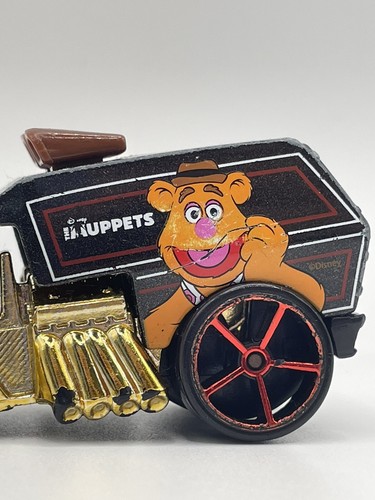 Hot Wheels Disney The Muppets Series #4/5 COOL-ONE Fozzie Bear Black Car Van - Picture 10 of 14