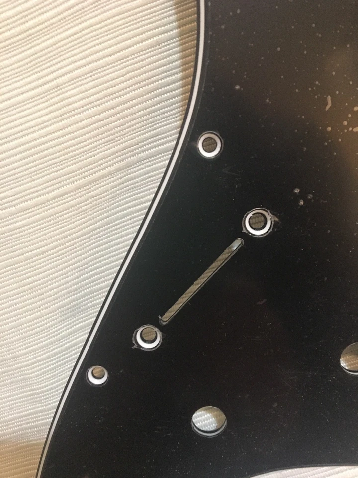 Nuevo golpeador de repuesto IZQUIERDO 3 capas negro para guitarra Fender Stratocaster Foto 4 de 4