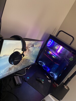 Gaming PC Full Set Up With Yeti Mic And Headset (no Keyboard)