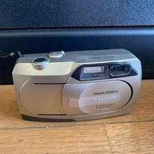 FUJIFILM finepix 2500 zoom Compact digital camera 32MB with SM From JAPAN