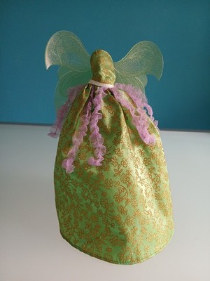 ''WINX CLUB'' Kleid und Flügel für Flora Puppe ''Magical Princess'', Farbe grün.