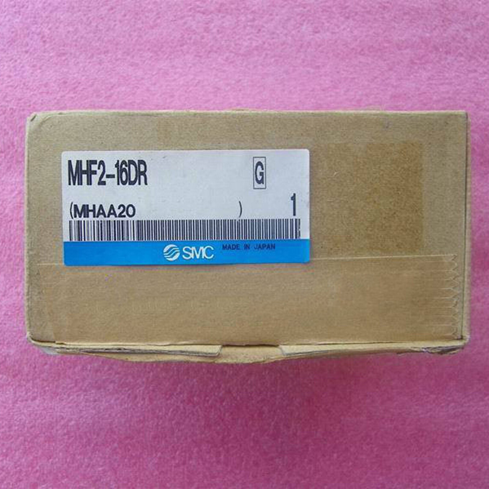 One New SMC MHF2-16DR Pneumatic Finger Cylinder Fast Delivery #am