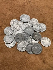 Lot of 26 Mixed Dates Circulated Buffalo Nickels .05¢