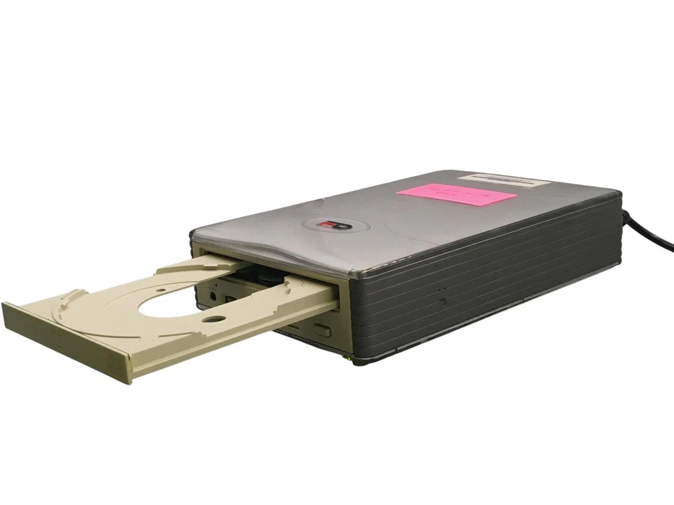 Fantom Drives External DVD-RW Burner FDDRWFMP5 USB FireWire – Burns DVD-R Only - Image 4 of 4